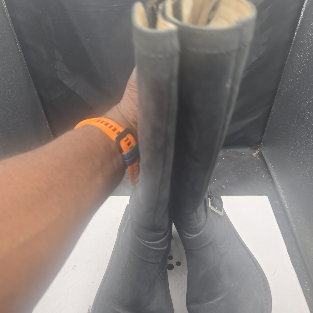 UGG‎ Tan and Cream Shearling Boots